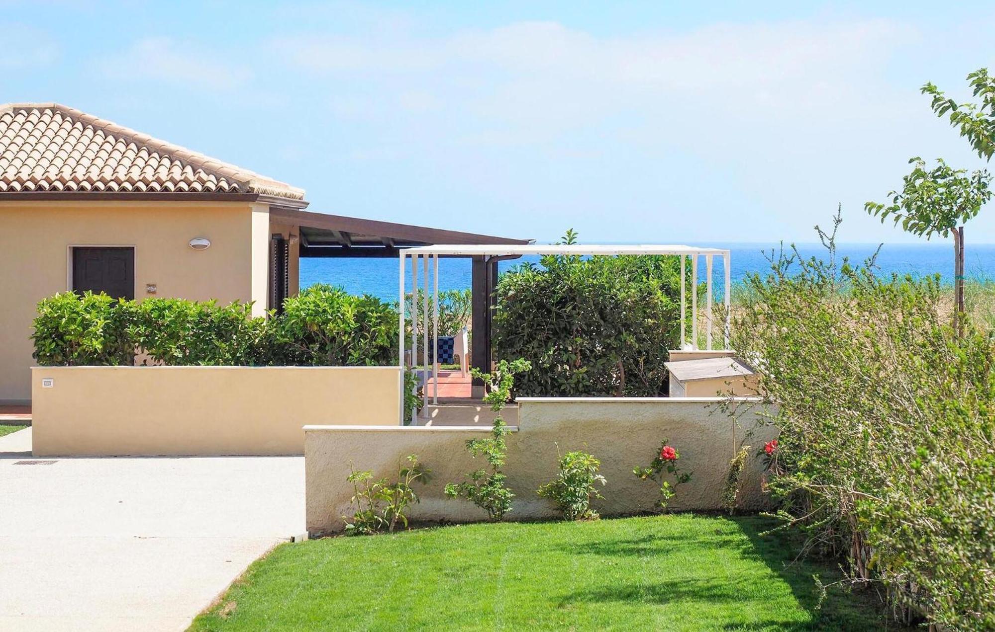 Lovely Home In Marina Di Modica With Kitchenette Esterno foto